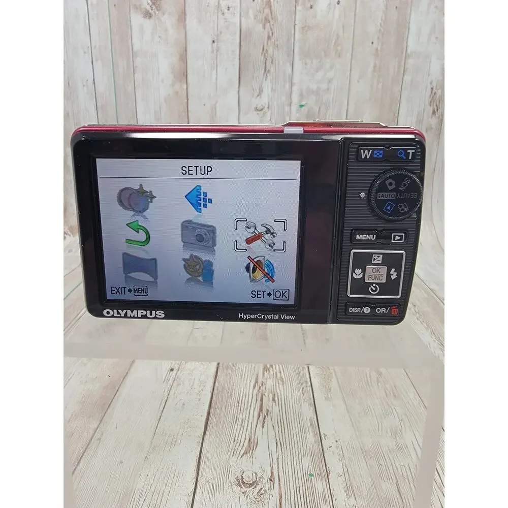 Olympus Stylus Red 7010 12MP Digital Camera 7x Optical Zoom W/Battery & Charger